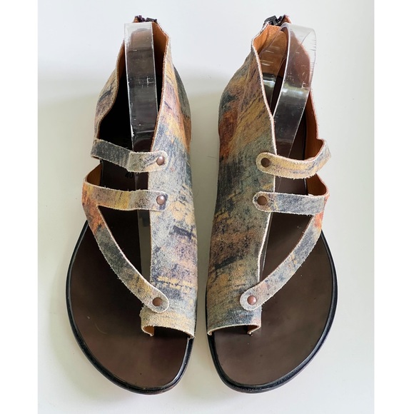 CYDWOQ Oncilla Artsy Hand Made in USA Bohemian Leather Beachy Sandals Grey/Taupe - Picture 1 of 12